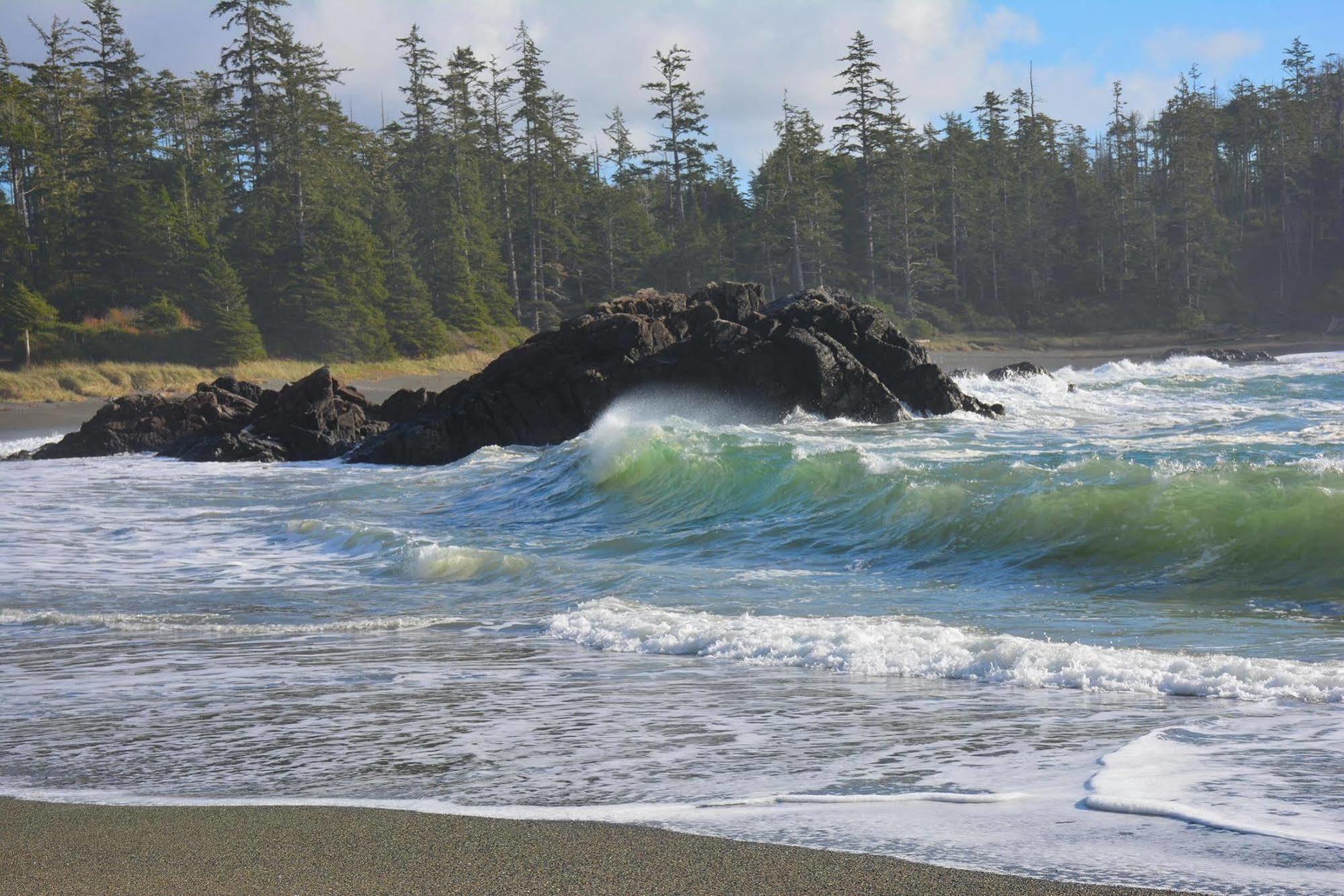Wya Point Resort Ucluelet Exterior photo